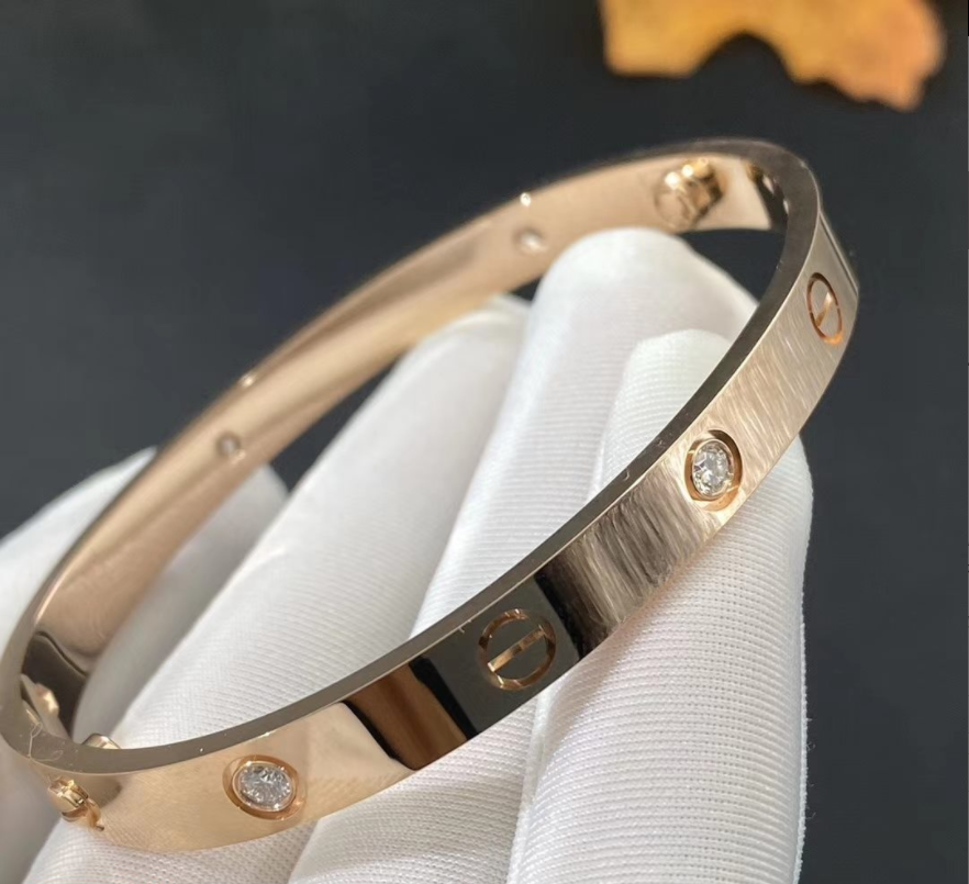 Cartier Love Bracelet 6 Diamonds 18K Yellow Gold B6035917-Retro Version