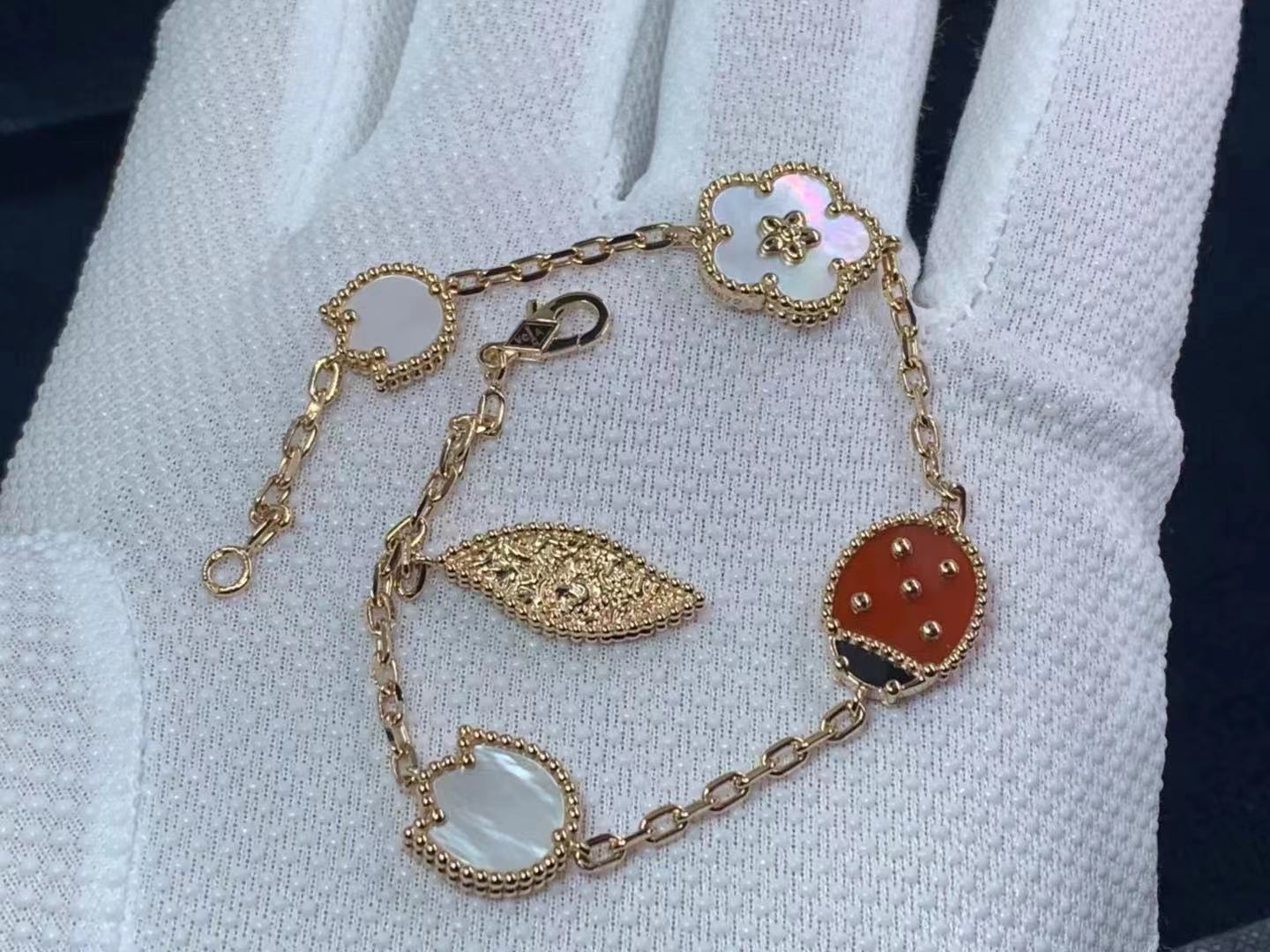 Custom Made VCA Lucky Spring 18K Rose Gold White Mother-of-pearl, Carnelian & Onyx 5 Motifs Bracelet VCARP7RR00