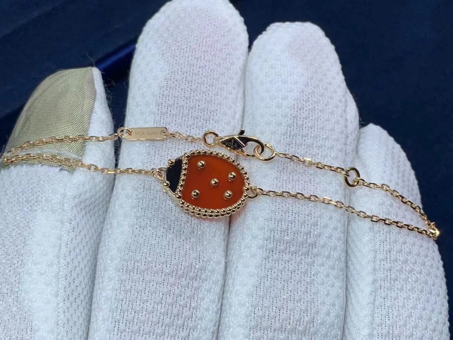 VCA Lucky Spring Closed Wings Ladybug 18k Rose Gold with Onyx & Carnelian Bracelet VCARP7R000