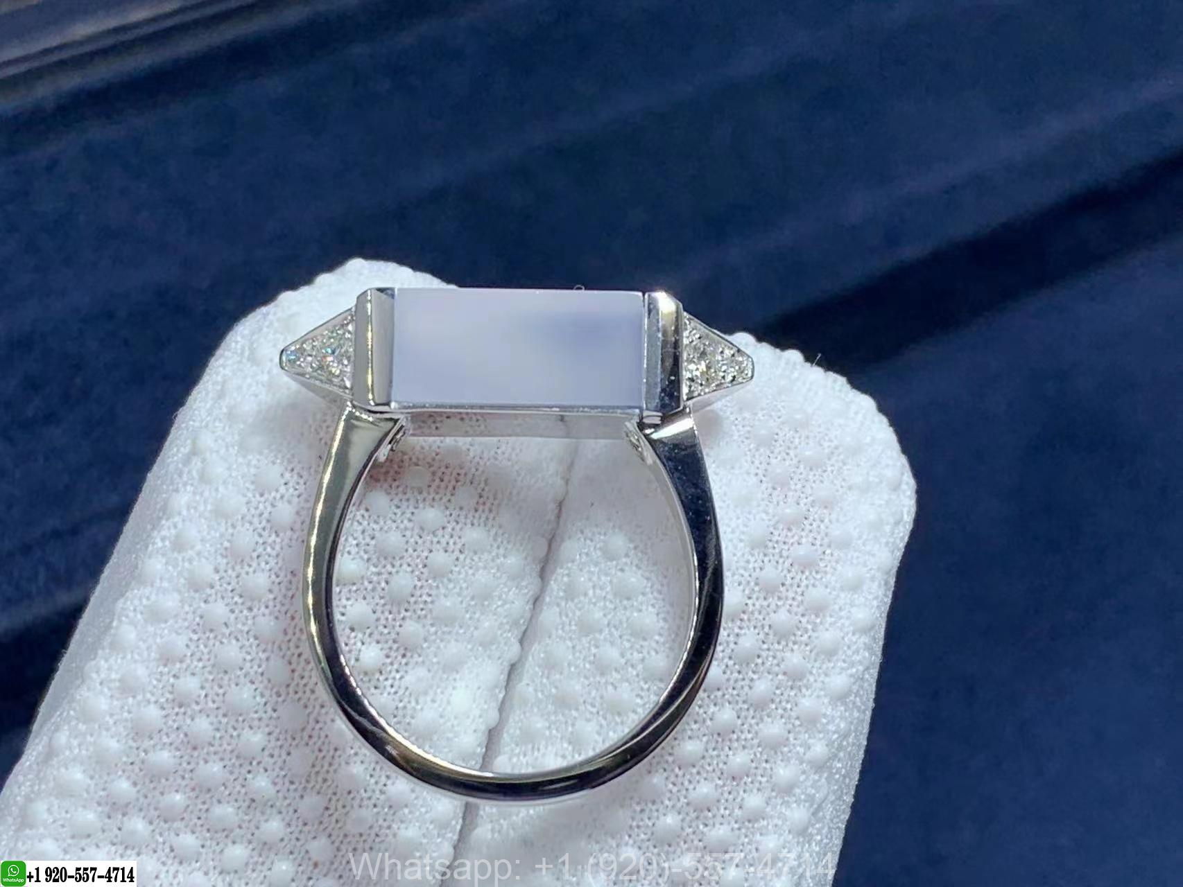 Les Berlingots de Cartier 18K White Gold Blue Chalcedony Diamons Ring B4234800